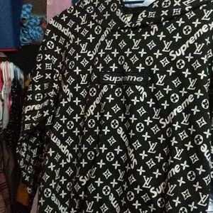 Supreme hoodie